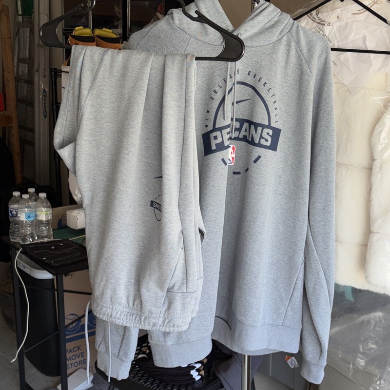 NO Pelicans Nike NBA Team Issued Hoodie & Jogger Set Heather Grey XL