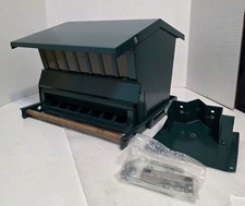 Heritage Farms Squirrel Proof Bird Feeder 15 lb Metal Pole Mount Green