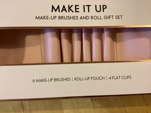 Nuevo en caja Nuevo Elle Maquillaje Pinceles y Rollo Set de Regalo - Pinceles Clips Planos - Imagen 3 de 4