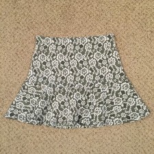 Forever 21 Flare Skirt Small Short Unlined Pull On White Floral Casual