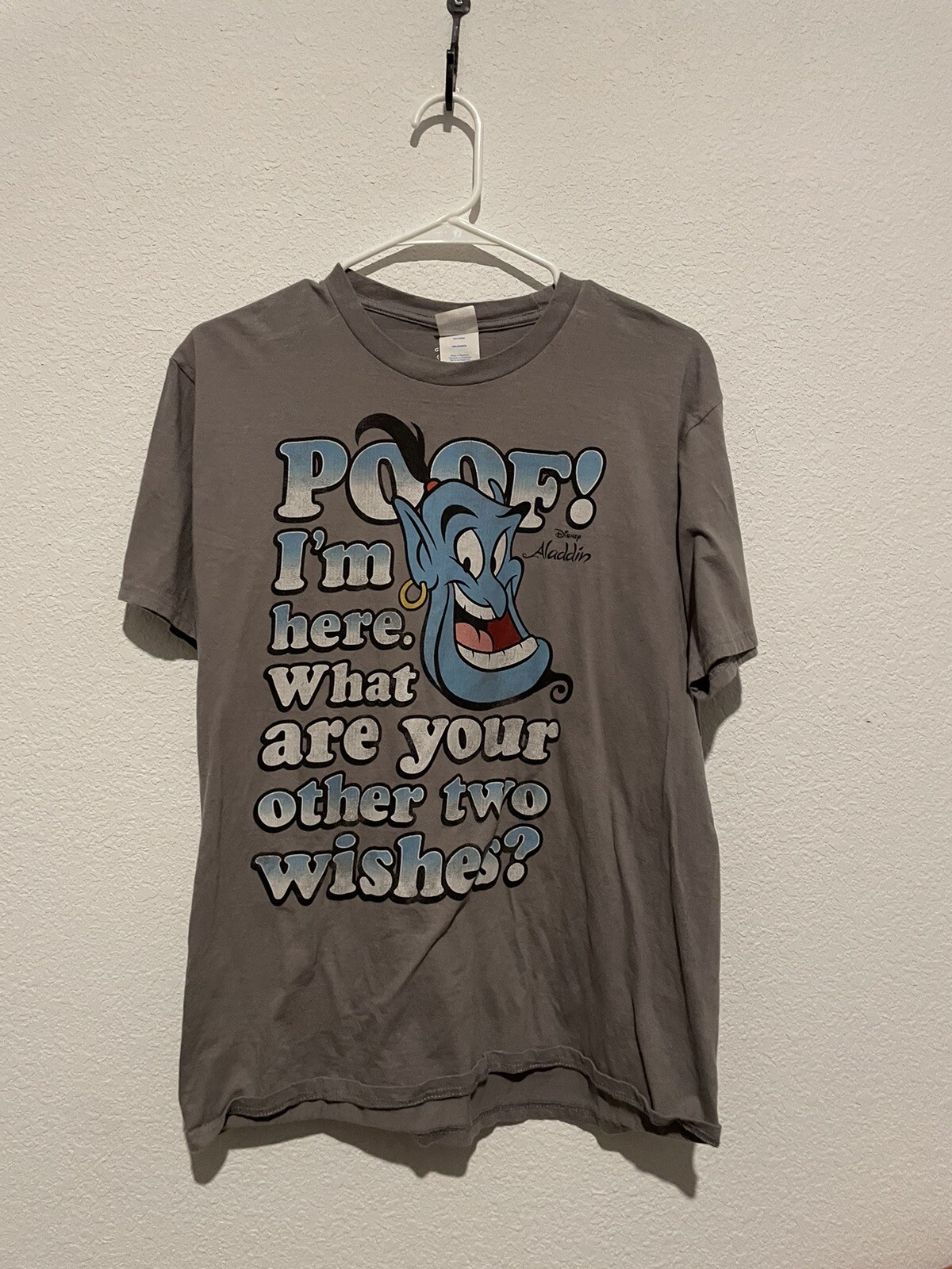 ALTRA T shirt Disney Aladdin ""Poof I'm Here What Are Your Other 2 Wishes"" taglia M grigia