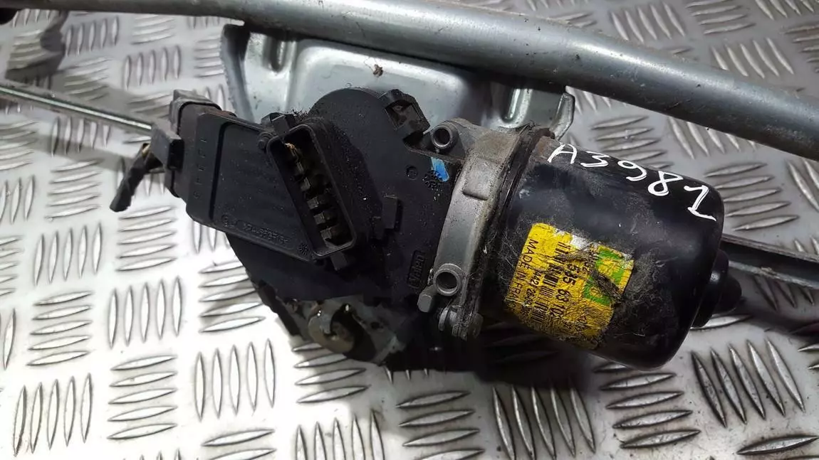 53563102 vorne Scheibenwischermotor Teilenummer 04425 for Renault 