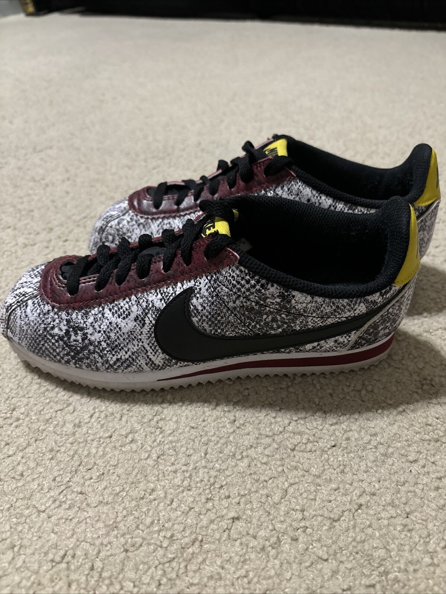 nike cortez snake