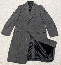 vintage USA made TWEED wool OVERCOAT gray 42 charcoal HERRINGBONE trench donegal