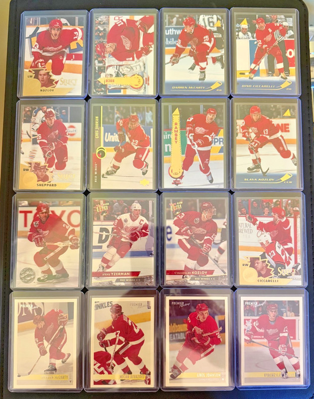 22 Various 90's Detroit Red Wings Trading Cards