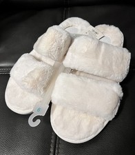 Stars Above Women  s Fuzzy Off-white/Royal Slide Slippers Size 9 New