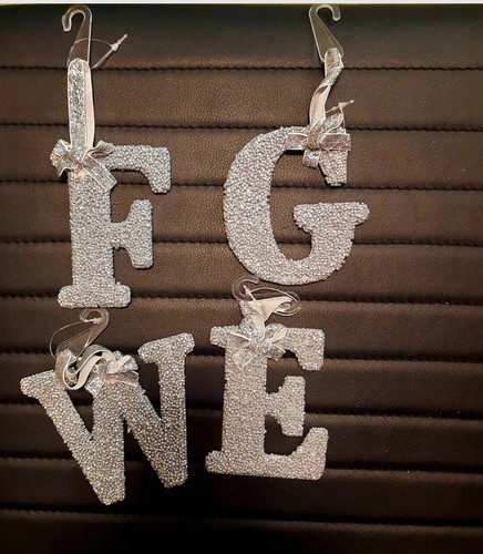 ALFABETO CHUCHERÍA DE MADERA DECORACIÓN ÁRBOL DE NAVIDAD PERLAS INICIALES BRILLO ETIQUETA DE REGALO - Imagen 7 de 34