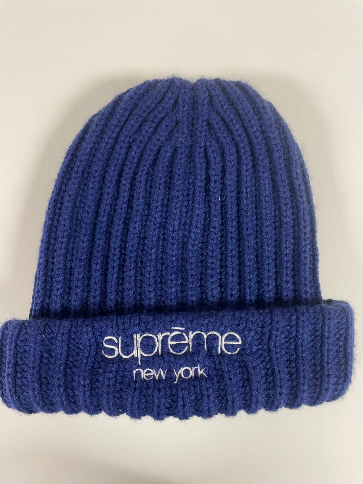 Bonnet tricoté en laine Supreme New York bleu marine neuf OS