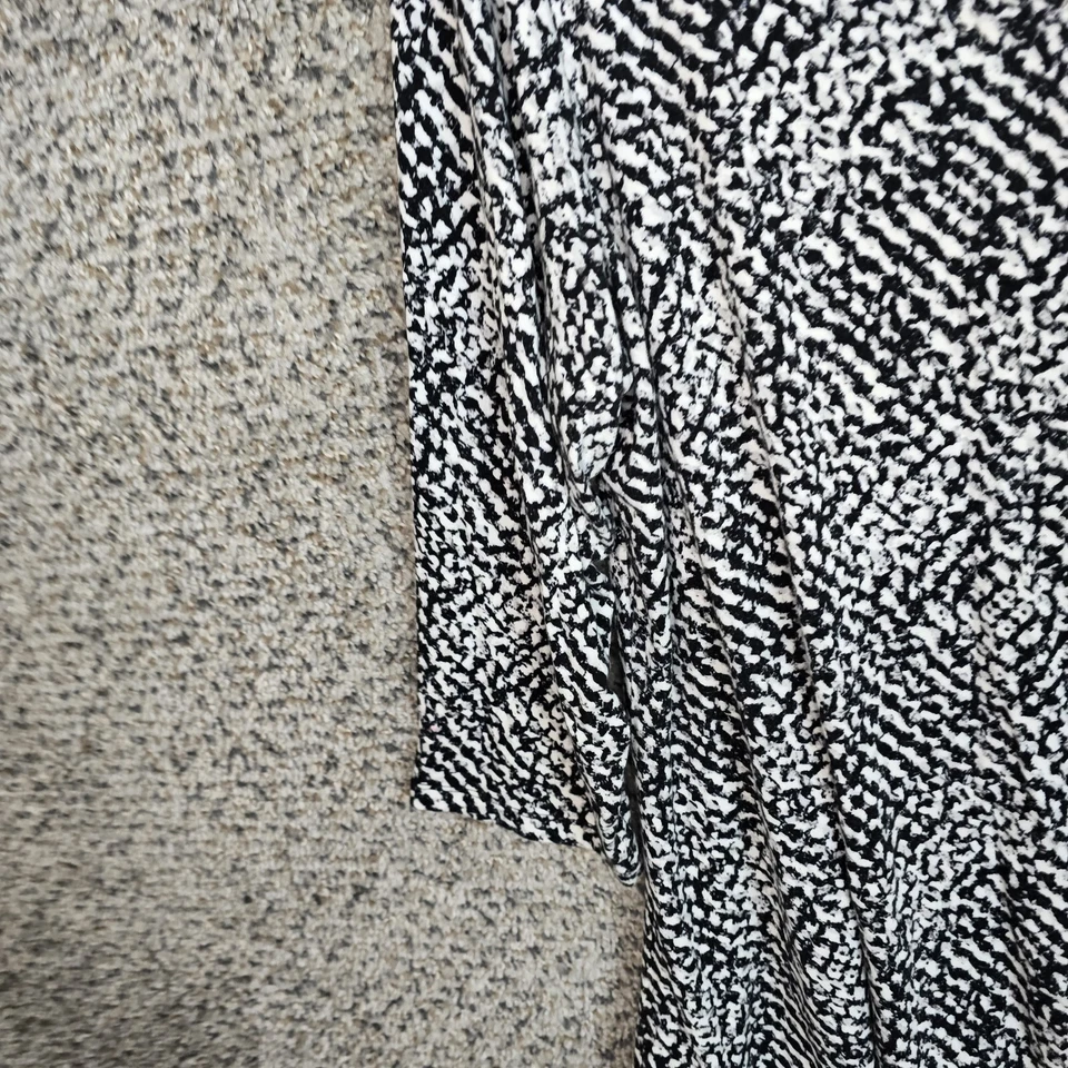 Top Rosa + Oliva Mujer Plus 1X Negro Estampado Manga Larga Cuentas Informal Damas Foto 3 de 4