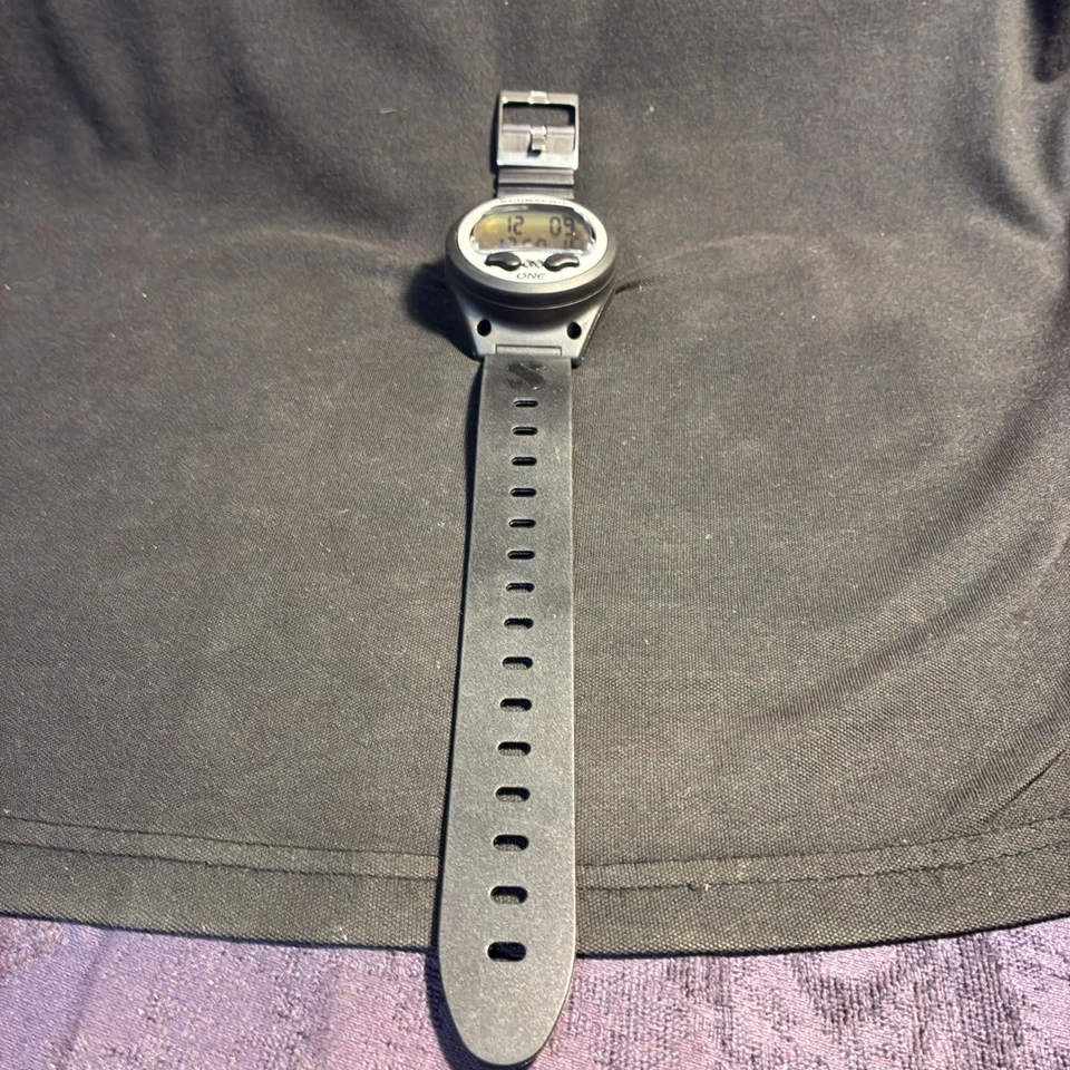 Scubapro Aladin ONE Matrix Dive Computer. Pre owned. Working. Good condition. - Image 2 of 4