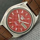 AUTOMATIC VINTAGE SEIKO 5 JAPAN 7009A MENS RED COLOR DIAL WATCH a2467-U