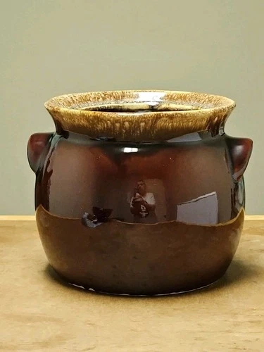 Vintage Hull  Bean Pot  brown drip glaze 2 handles pottery cookie jar