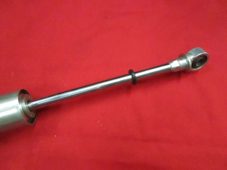     BILSTEIN 2 英寸钢体气体减震器,345-135,8 英寸冲压 — 第 2/4 张图片