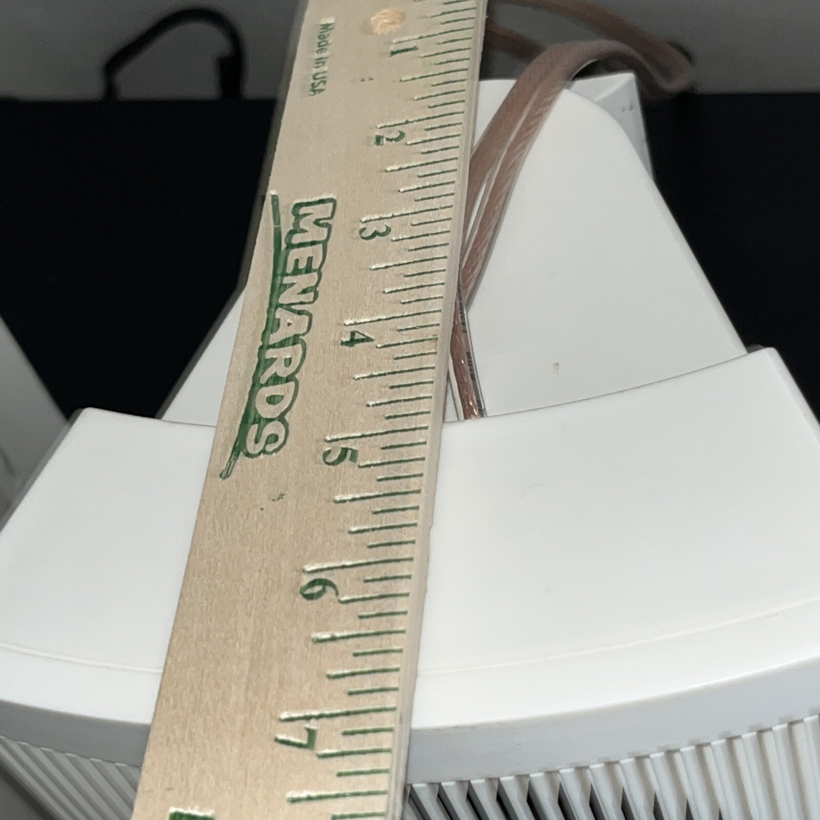 Bose Model 100 Book Shelf Surround Sound Speakers (Pair, 2) White TESTED
