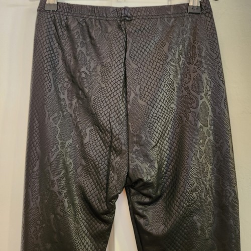 Plush Cozy Comfy Loungewear Leggings Pants Snake Print Size Small - Picture 6 of 9