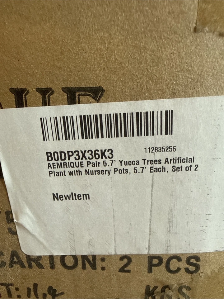 Juego de 2 macetas artificiales de árboles de yuca de 5,7 pies AEMRIQUE con vivero Foto 2 de 4