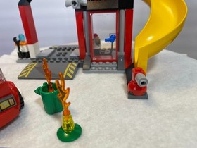 LEGO Juniors City: Fire Emergency (10671) 99% Complete w Manual (2 pc missing)
