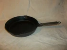 VINTAGE GRISWOLD SLANT LINE #8 ERIE 726 WOODEN HANDLE MISSING WITH HEAT RING