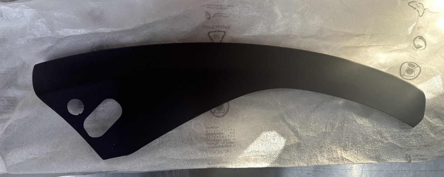 2018-2021 Ferrari 812 Superfast/GTS Front Bumper Right Spoiler 88770000 OEM