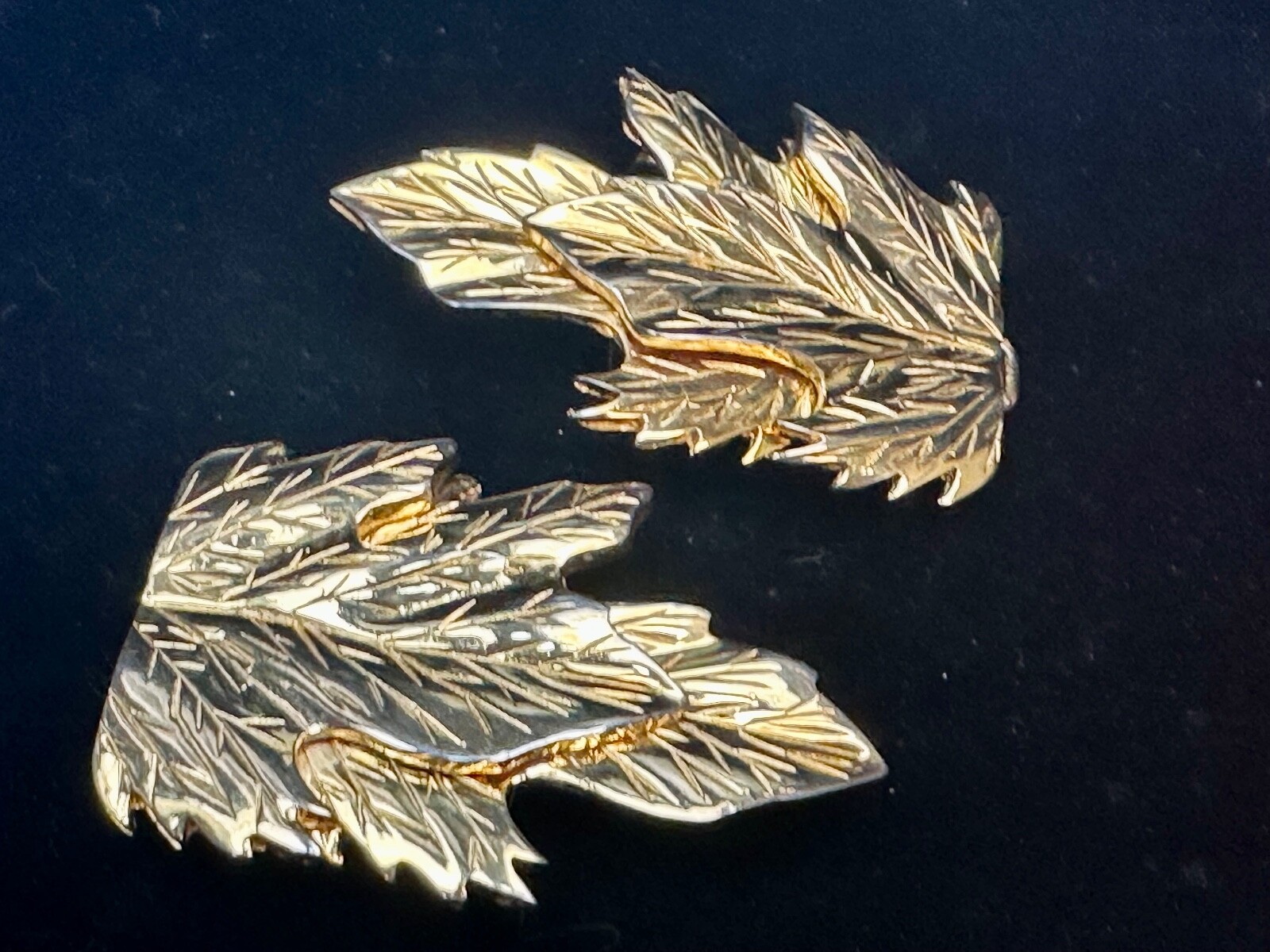 Large Leaf Shaped Dotty Smith - Two Piece Interlo… - image 10