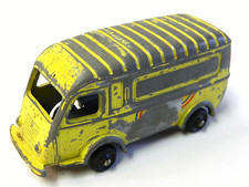 Camion 1000 Kg RENAULT CIJ Made In France à restaurer  . NR