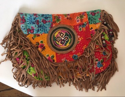 pochette antik batik