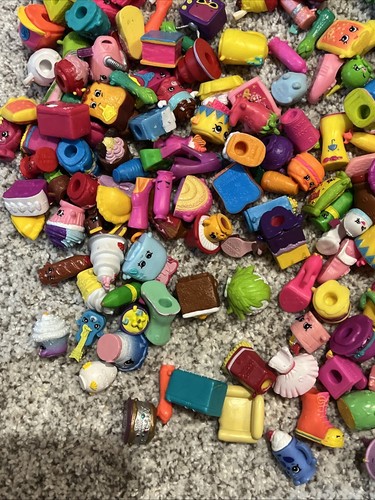 Shopkins Huge Lot of 200+ Mini Figures Mixed Series - Imagen 8 de 10