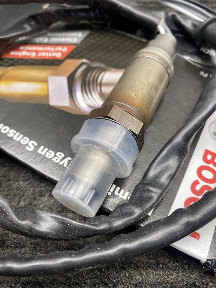 Sensor de oxígeno Bosch 13704 diseñado para Honda Accord 03-07 2,4 L-L4 Foto 3 de 4