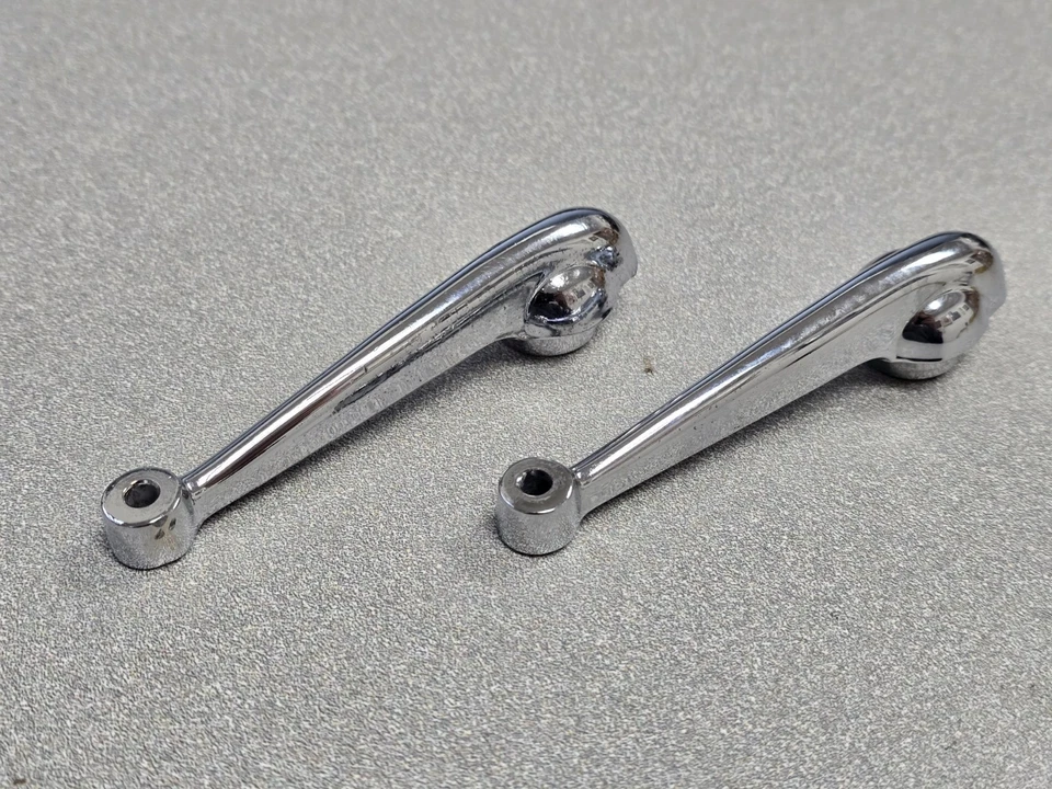 NICE PAIR USED ORIGINAL GENUINE PORSCHE 356 356A CHROME WINDOW WINDER CRANKS #4 - Изображение 4 из 4