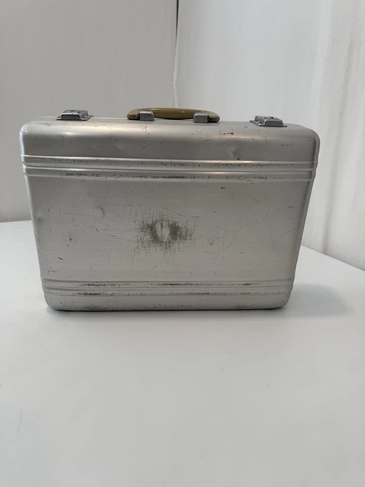 VTG Halliburton ZERO Aluminum attaché Briefcase 18x13x5.5 Inches Business TRAVEL - Image 3 of 4