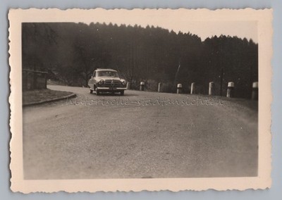 BORGWARD Auto Landstraße - Altes Foto