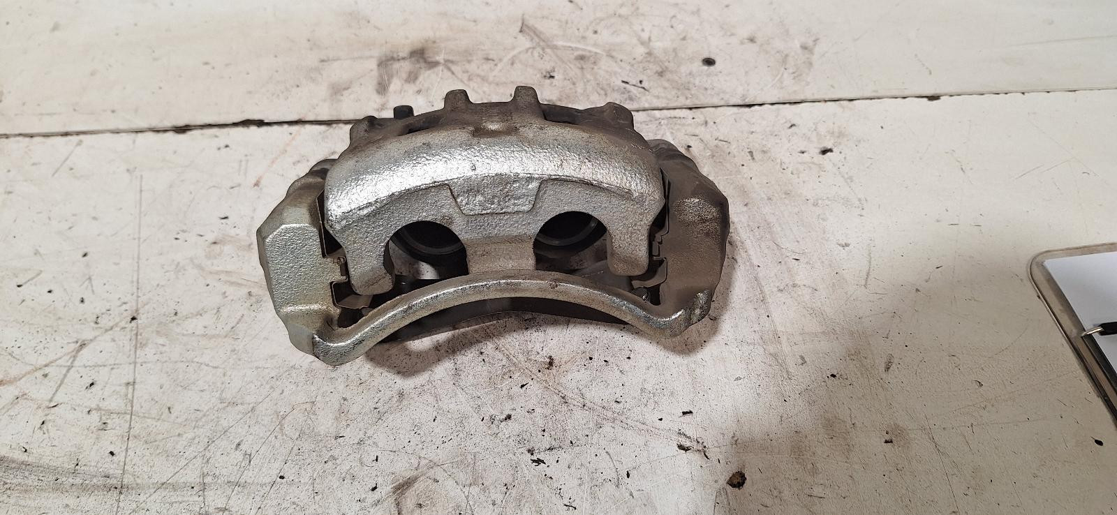 2012 Holden Captiva Right Front Caliper CG 01/2011-06/2018 image 2