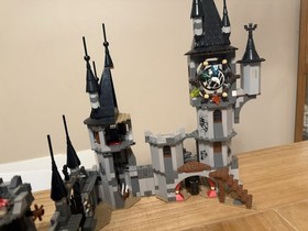 LEGO Monster Fighters Set: Vampire Castle (9468) 99-100% Complete 