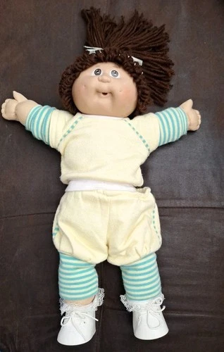 Vintage 1980s Cabbage Patch Kid Yarn Hair Doll Coleco Original Outfit
