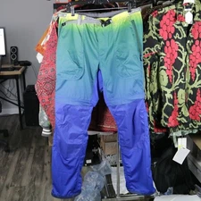 And Wander Zip Off Climbing Pants Shorts Size 5 Gradient