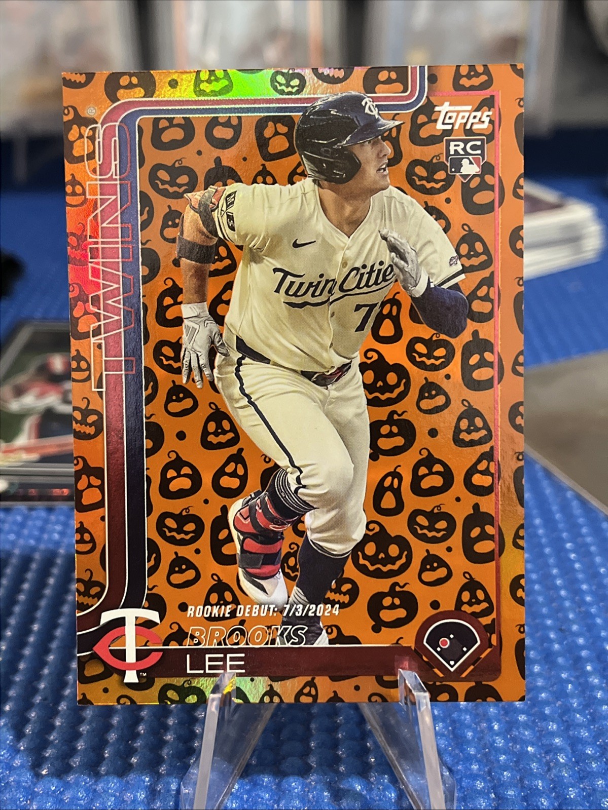 Brooks Lee 2025 Topps Update RC Jack O'Lantern #US243 Minnesota Twins