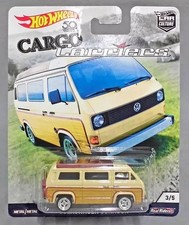 Hot Wheels 1/64 Volkswagen Sunagon Mini Car Culture Cargo Carriers Model FLC12