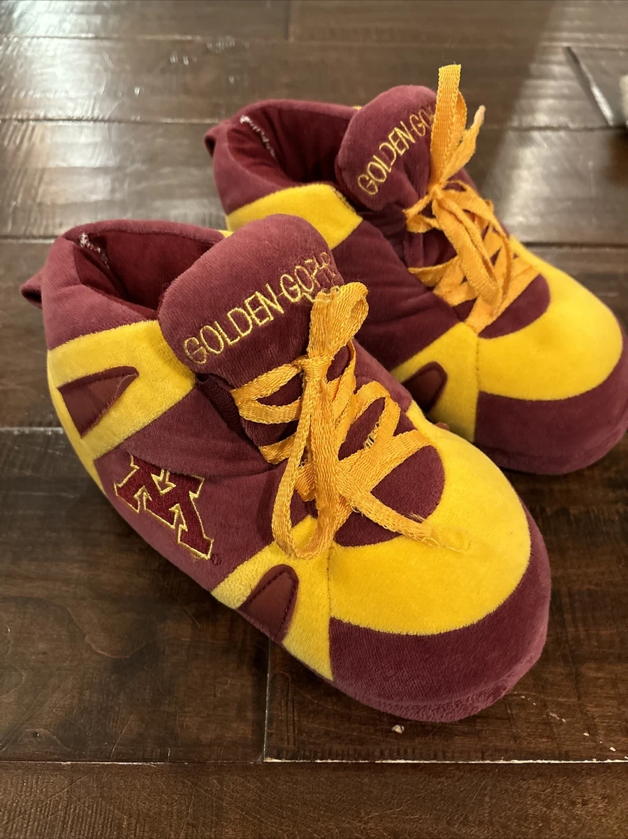 Minnesota Golden Gopher Comfy Feet Slippers Medium