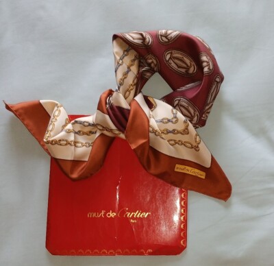 LE MUST DE CARTIER SCHAL 100% SEIDE SILK GRÖSSE 82X84 MADE IN ITALY