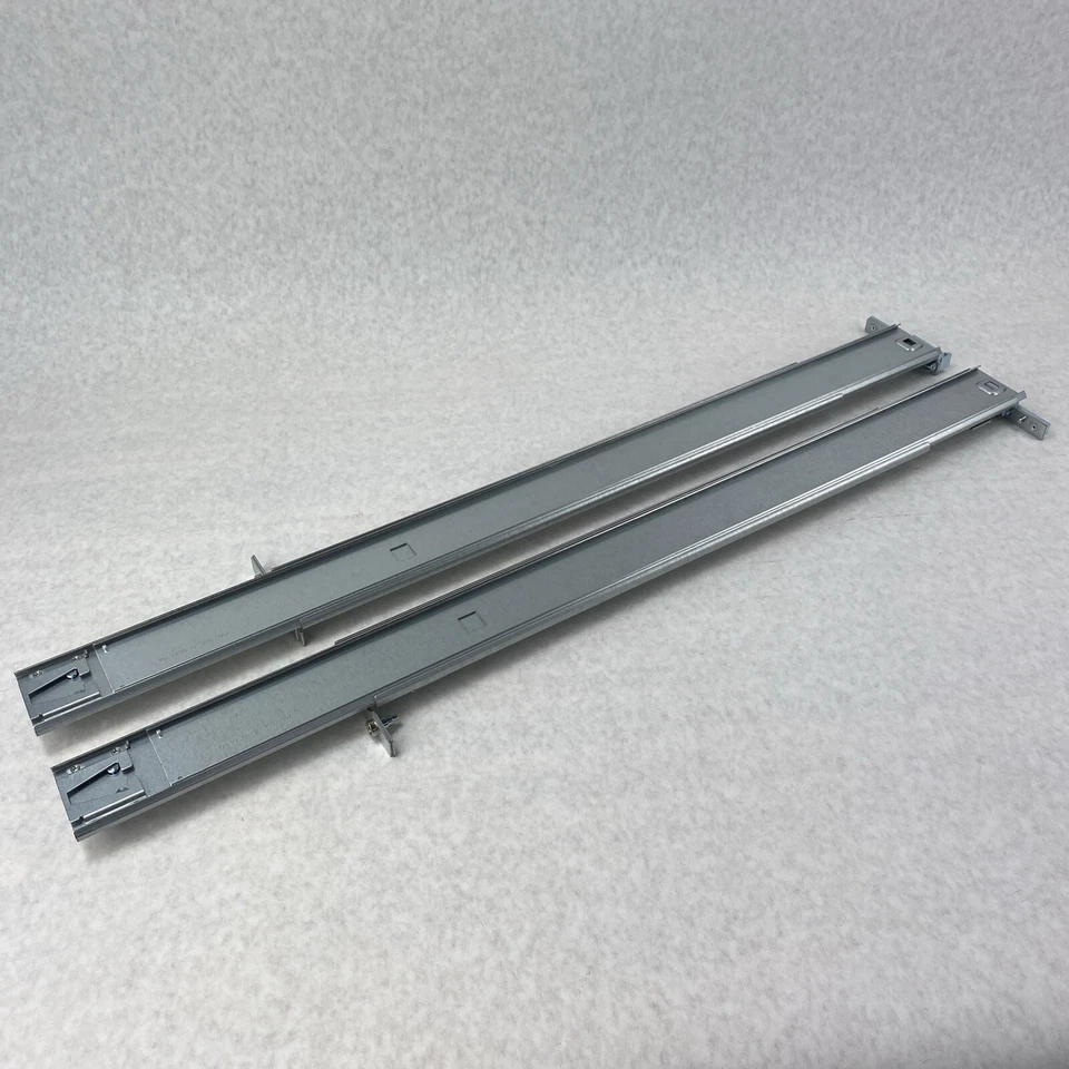 Cisco L + R Rail Kit Set 700-35824-01 700-35838-01 Outer 700-35828-01 Inner - Image 2 of 4