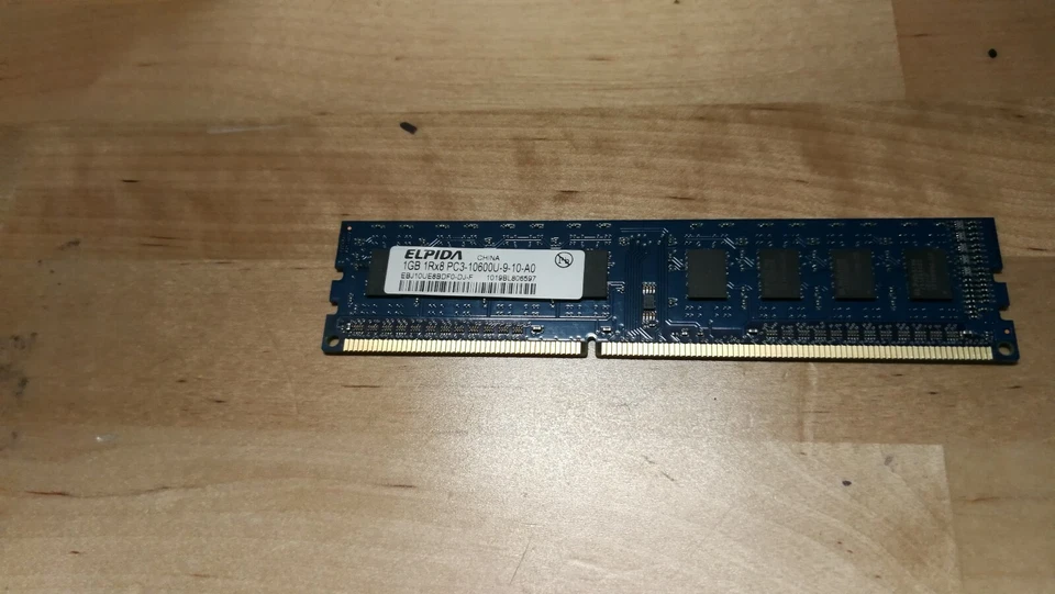 PAIR OF Elpida EBJ10UE8BDF0-DJ-F PC3-10600U-9-10-A0 1GB Memory RAM FREE SHIPPING - Image 2 of 3