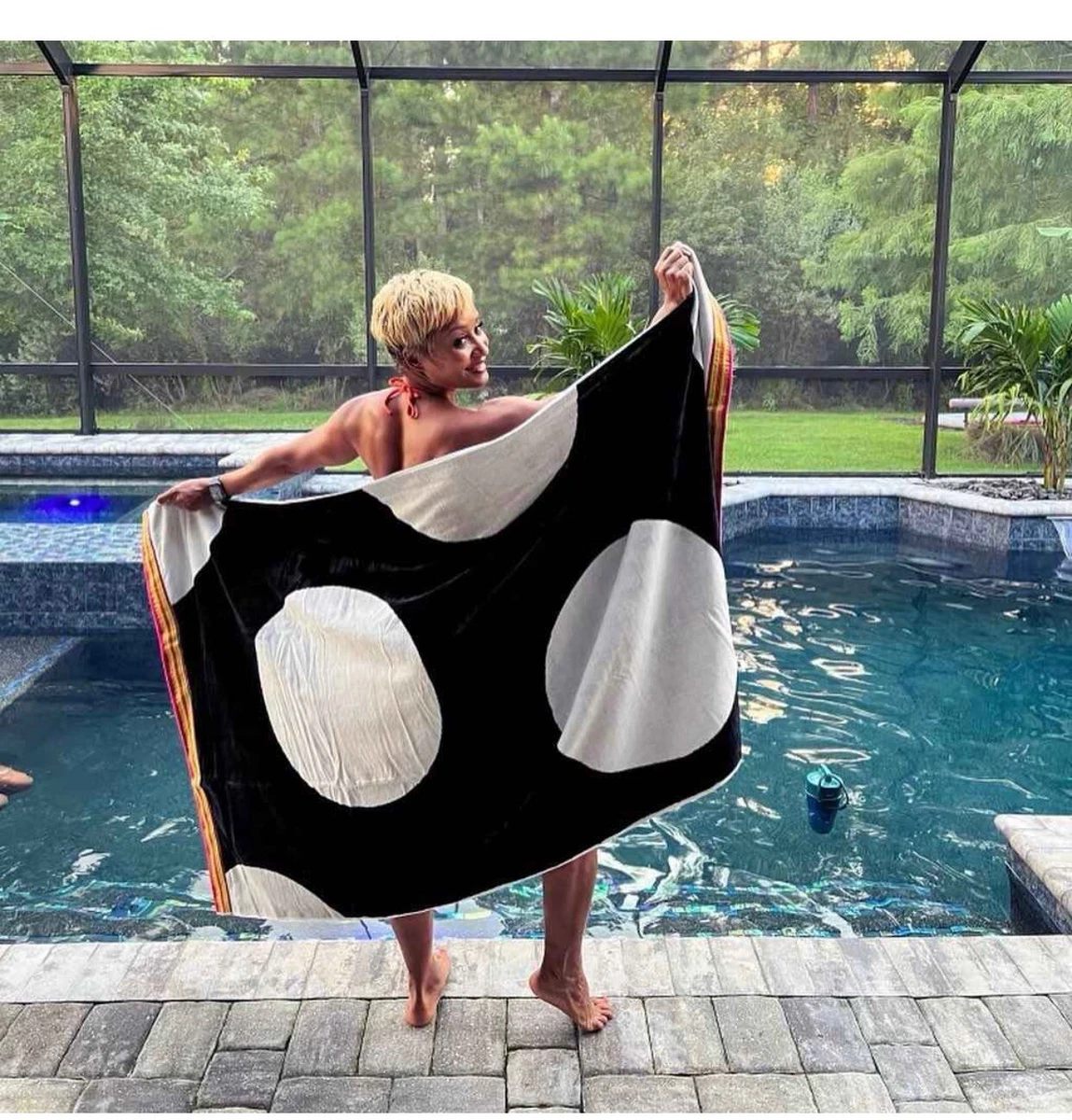 Black and 2024 white pool towels