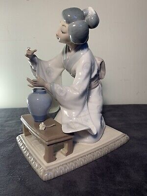 Lladro Figurine Asian Woman With Flower ~ As Is | eBay Lladro Figurine Asian Woman With Flower ~ As Is | eBay