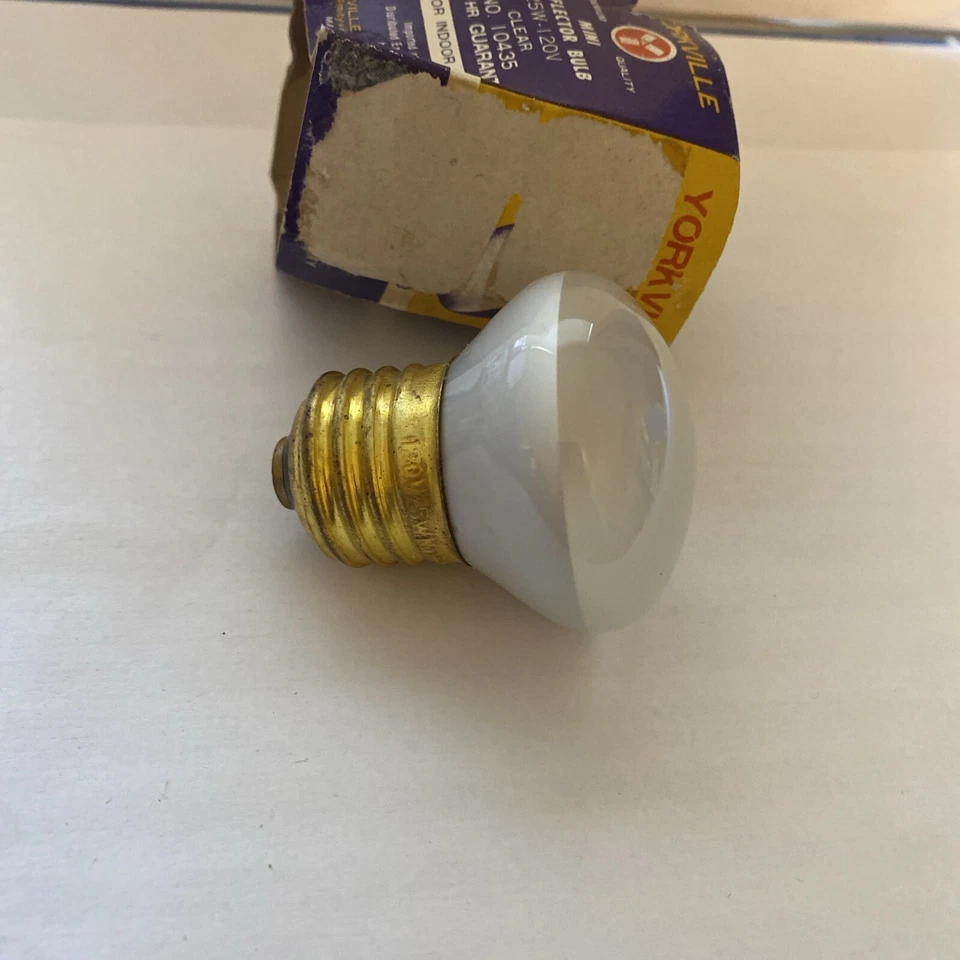 Yorkville  25R14/F/E26/120V 25 WATT R14 REFLECTOR LIGHT BULB  STANDARD BASE 2700 - Image 2 of 4