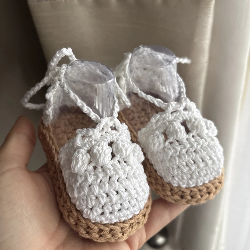 Sandalias alpargata bebé ganchillo hechas a mano - blancas - aproximadamente 6-9 meses Foto 4 de 4