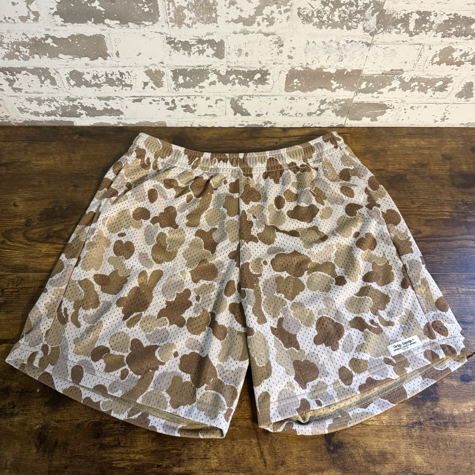 NEW &ndash; ORIG.EQUIP. Brown Mesh Gym Shorts &ndash; Size XL