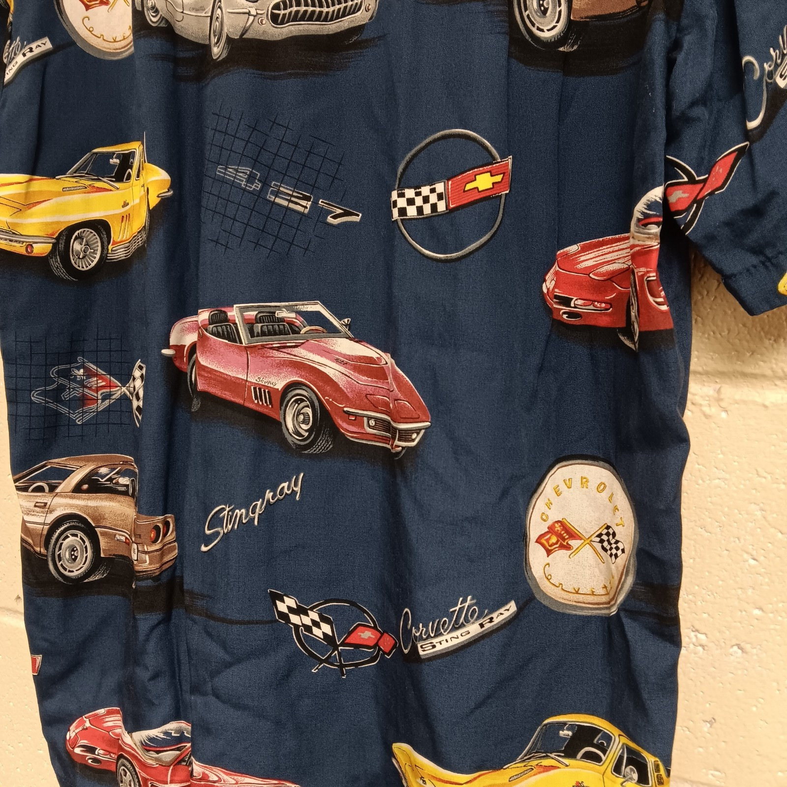 Paradise Found Car Shirt Mens Small Camp Hot Rod Chevy Corvette Stingray Muscle