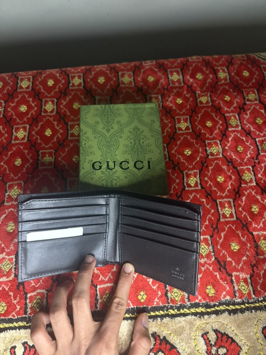Gucci Bee Print GG Supreme Bifold Wallet | eBay