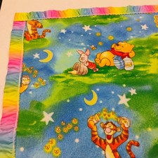 Vtg Disney Winnie the Pooh Piglet Tigger Fleece Baby Blanket Rainbow Satin Trim