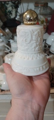 Avon Bird of Paradise Cologne Milk Glass Bottle Decanter 6 oz EMPTY
